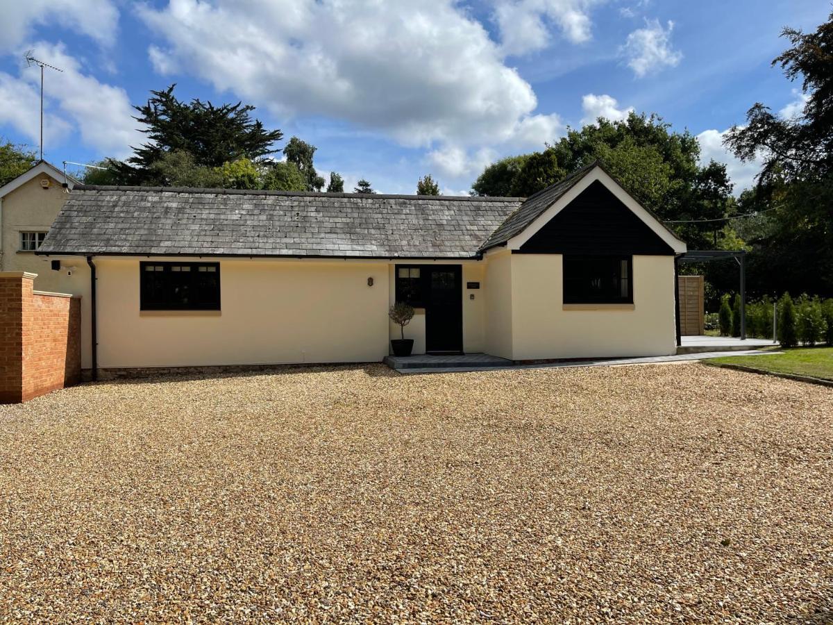 Springfield Lodge - Adorable New Forest 1-Bedroom Guest House Ringwood Exterior photo