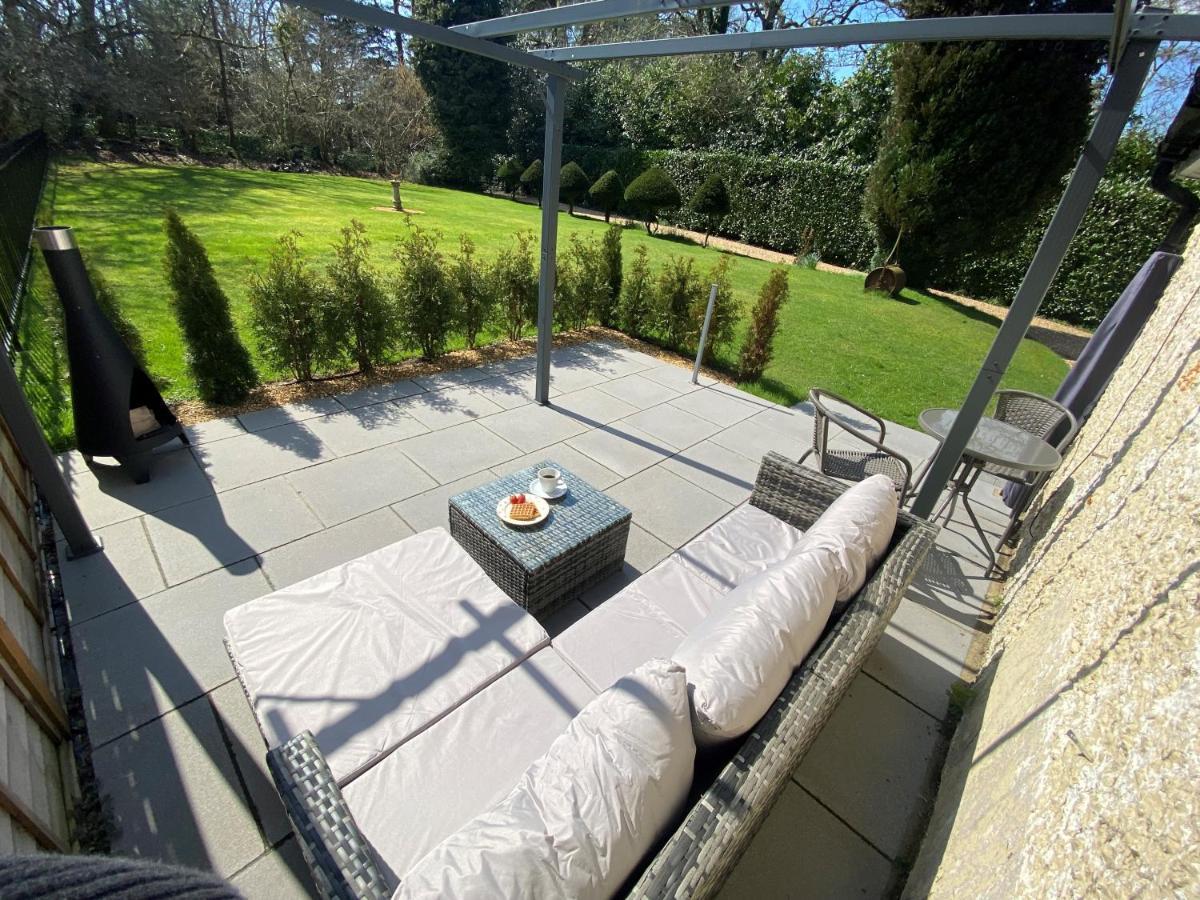 Springfield Lodge - Adorable New Forest 1-Bedroom Guest House Ringwood Exterior photo