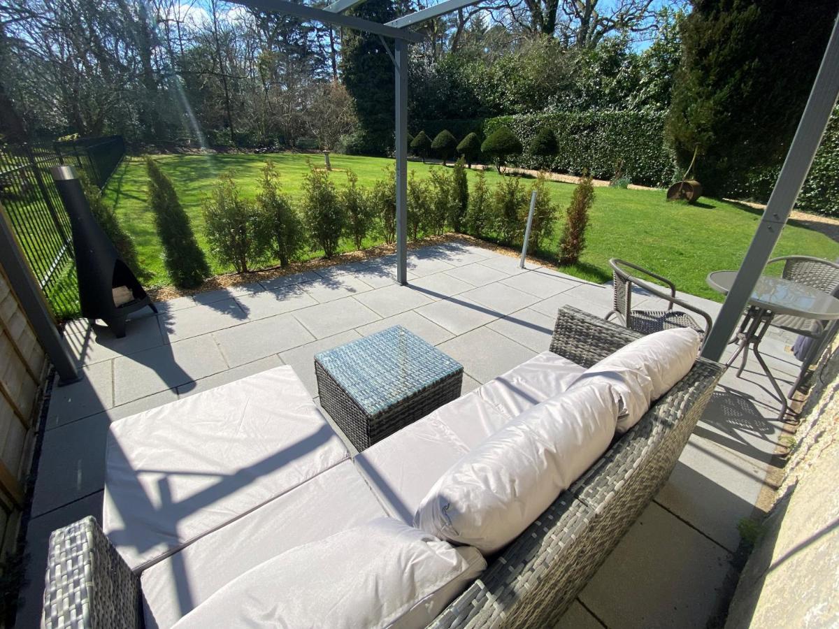 Springfield Lodge - Adorable New Forest 1-Bedroom Guest House Ringwood Exterior photo